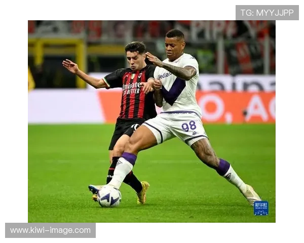 佛罗伦萨俱乐部主帅力挽狂澜带队重回胜轨年轻球员闪耀意甲赛场 佛罗伦萨俱乐部主帅力挽狂澜带队重回胜轨年轻球员闪耀意甲赛场