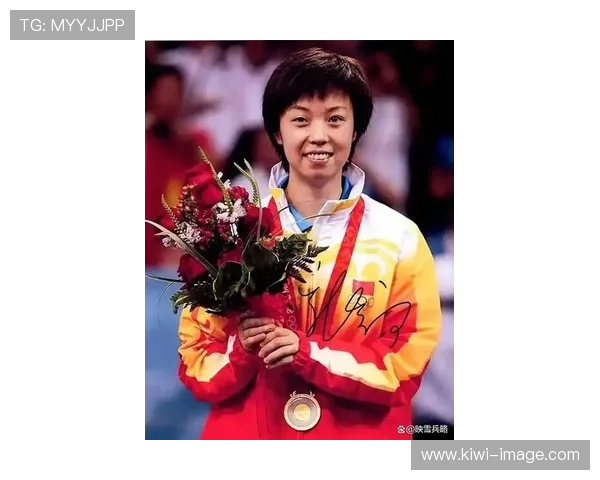 中国网球新星张怡宁首夺国际大满贯单打冠军 成就历史性突破 中国网球新星张怡宁首夺国际大满贯单打冠军 成就历史性突破