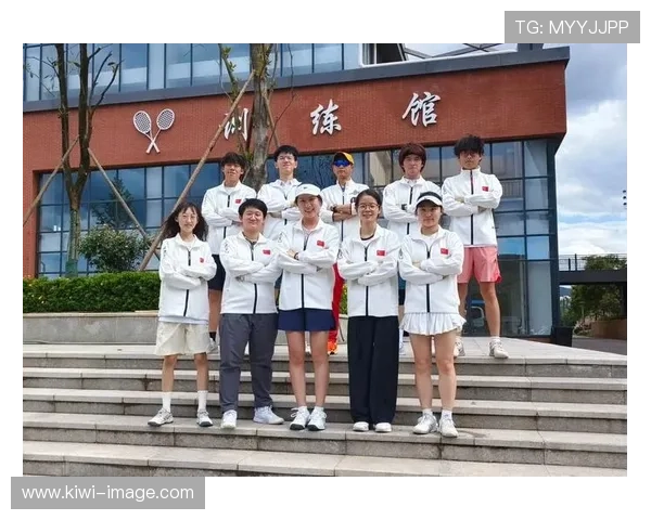 网球大满贯赛季迎来新挑战 明星球员竞争激烈角逐冠军荣耀