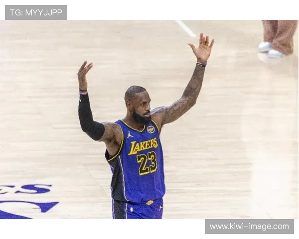 NBA赛季焦点:詹姆斯复出力争冠军,库里新赛季目标锁定MVP NBA赛季焦点:詹姆斯复出力争冠军,库里新赛季目标锁定MVP