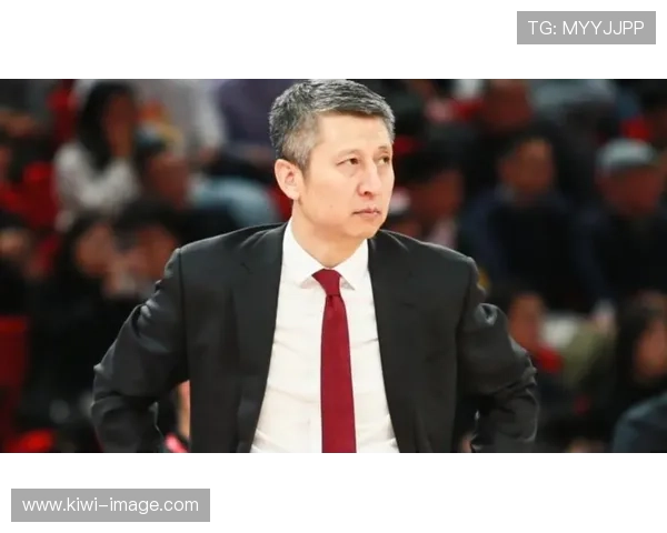 国家队新帅首秀告捷联赛球星闪耀转会窗口再起波澜引发热议球迷