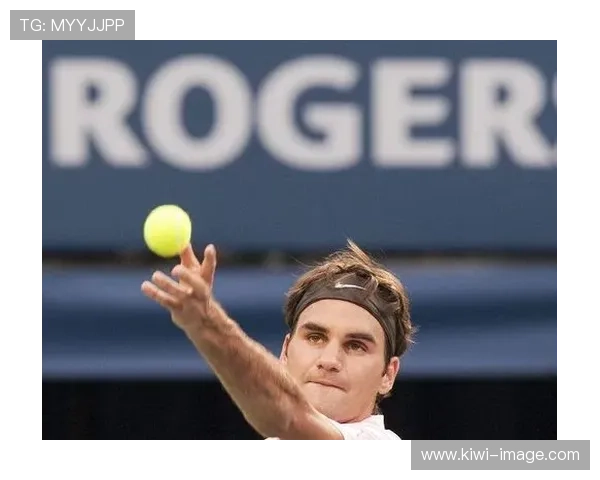 网球大师赛最新动态:瑞士天王费德勒重返赛场,争夺年终总决赛资格