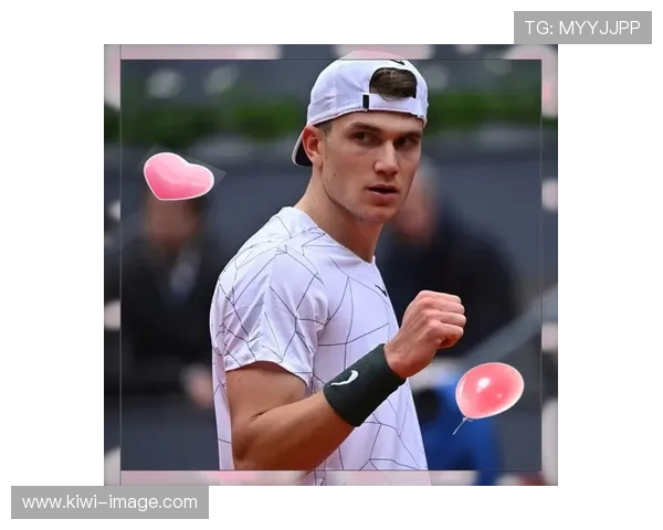 网球世界新星崛起 世界排名前十选手竞争激烈,谁将成为下一个冠军之星