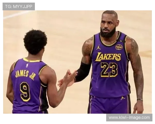 詹姆斯复出助力湖人逆转勇士，NBA赛季迎来新高潮