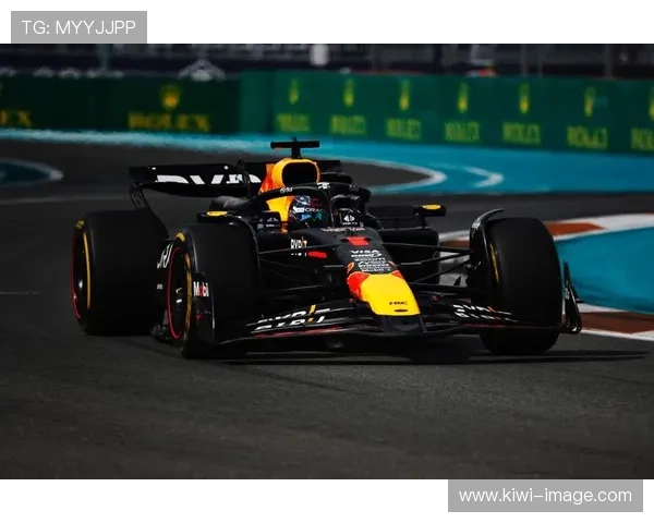 车队角逐升级，F1新赛季争冠格局突生巨大变数与悬念再起风云涌